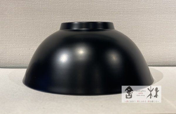 画像2: 土田和茂作　蓮の鉢　5.5寸　黒　167×71mm　730cc (2)